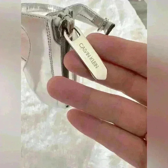 Calvin Klein 205W39NYC Two Tone Stiletto Size Euro 40, US 9.5 - Picture 4 of 8